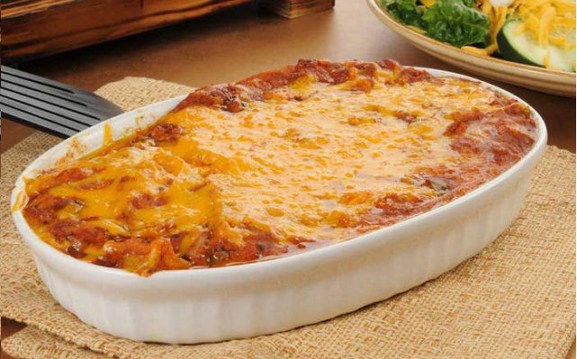 Закуски на скорую руку к пиву: быстрая картофельная запеканка