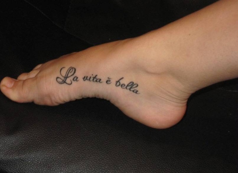 Надпись на латинском для тату на ноге