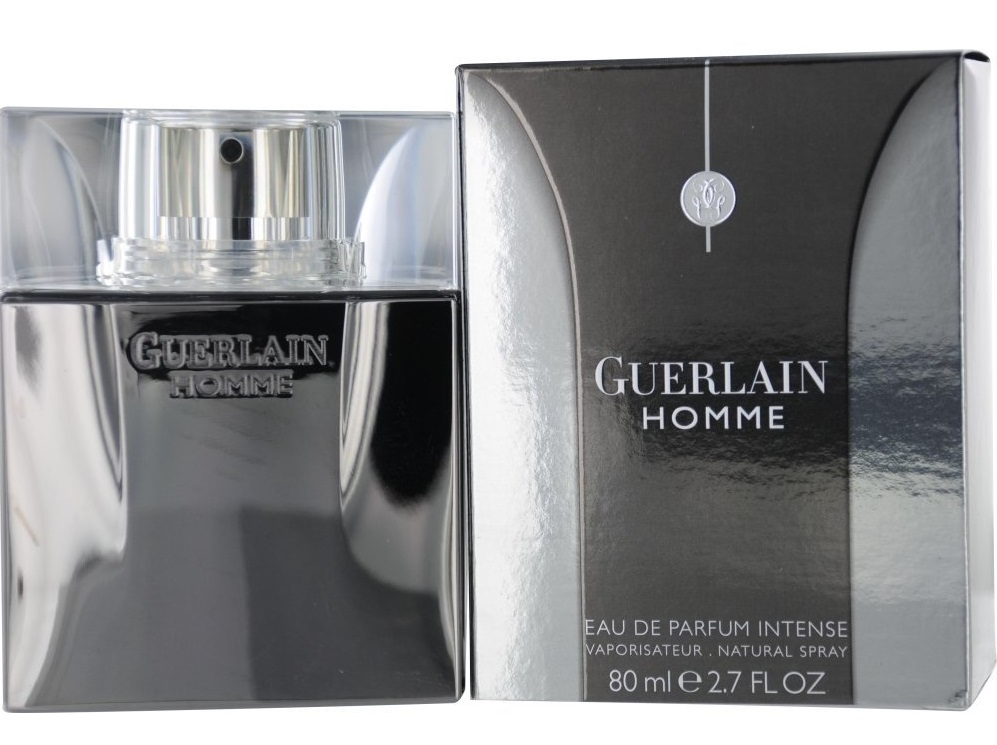 Guerlain estaba satisfecho con el aroma en diseño estricto lacónico