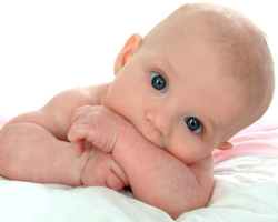 Tratamiento popular de alergias en bebés. ¿Cómo curar las alergias en los recién nacidos en la cara?