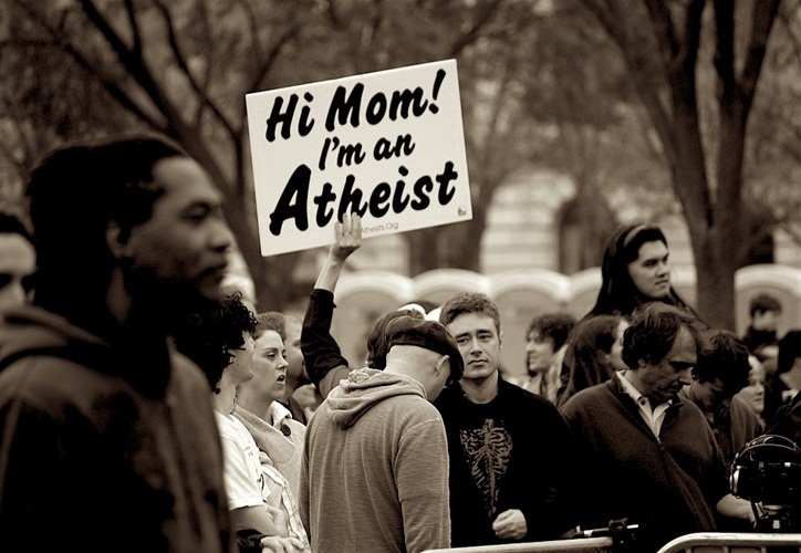 Атеист не скрывает своих убеждений, но общество не всегда его понимает