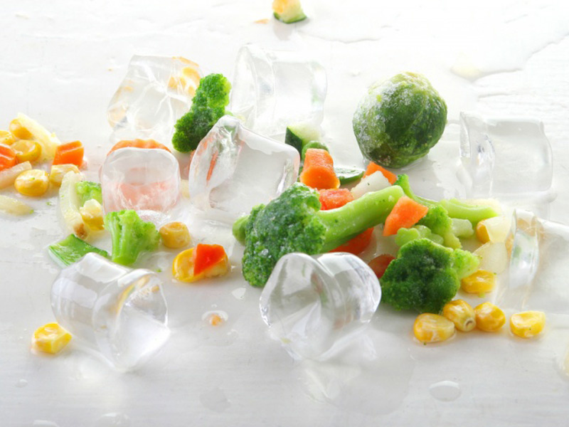 Овощи в ледяной оболочке