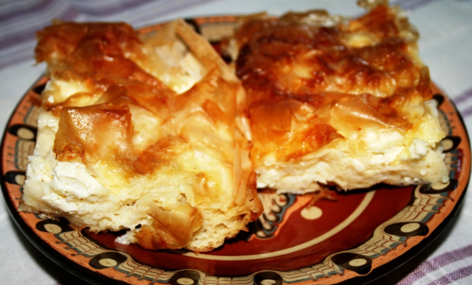 Традиционный пирог "баница", болгария