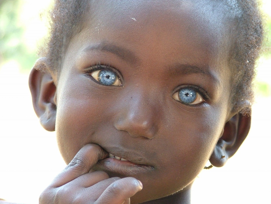 Фото негритянки с красивыми глазами