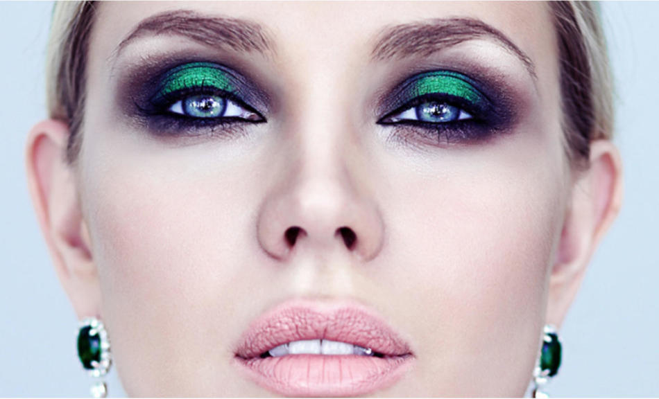 Яркий вечерний макияж для зелёных глаз
