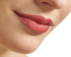 Как да определим характера на човек на устните: във формата на долната, горната устна, жлеба, очертава