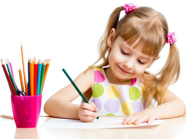 Как поэтапно научить ребенка рисовать предметы? Как научить детей рисовать дерево, животных, машину, человека?