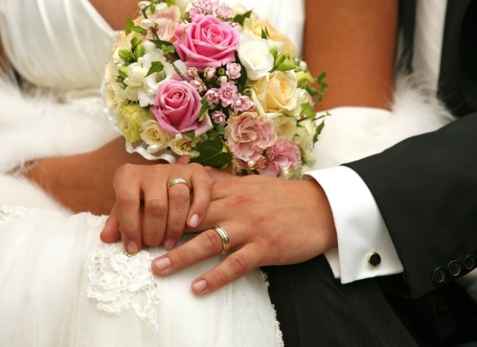 Церковь не несет запретов на венчание в високосный год