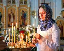 Oración por la preservación del embarazo a la matrona de Moscú. Oración durante el embarazo al Todopoderoso. Oración por mujeres embarazadas por soportar