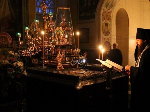 Даты Православной и Католической Пасхи 2025 годы. Великие Православные праздники — Масленица, Прощеное, Вербное воскресенье, Чистый четверг, Красная Горка, Радоница, Вознесение Господне, Троица, Двунадесятые церковные праздники в 2025 году: даты