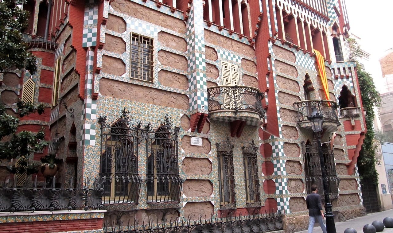 Дом висенс (casa vicens), барселона, испания