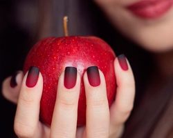 Как сделать градиент на ногтях? Градиентный маникюр в домашних условиях — пошагово