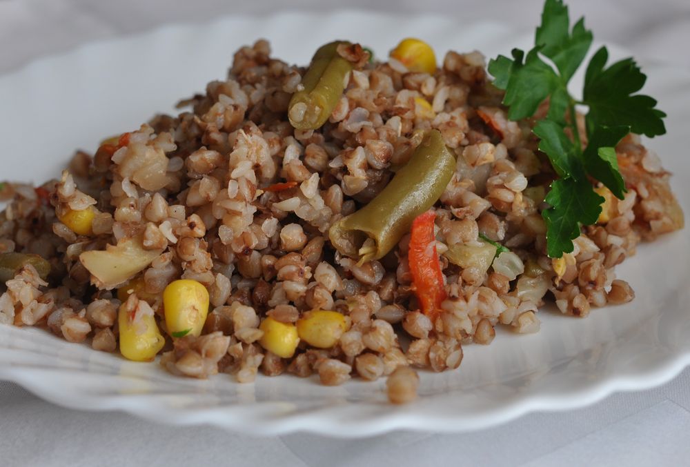 Гречка с замороженными овощами
