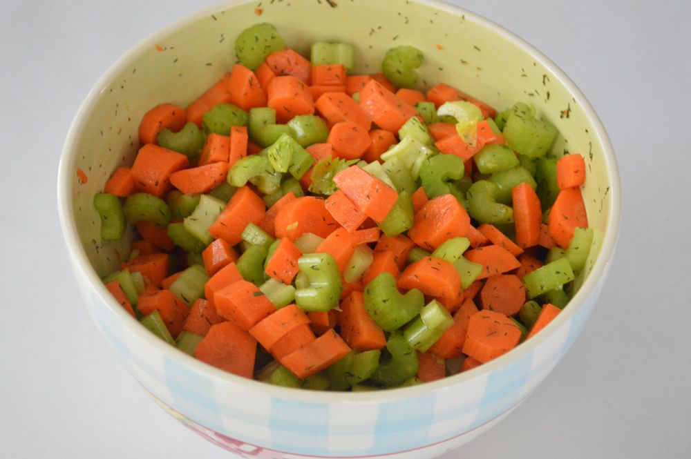 Салат из сельдерея и моркови