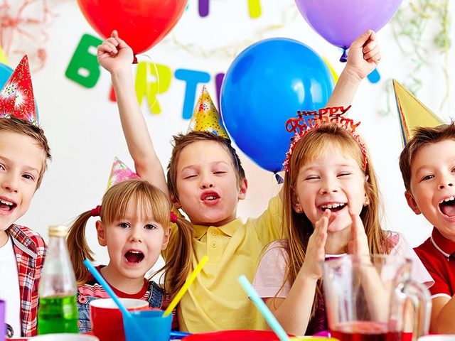 Веселое день рождения для ребенка 5 — 10 лет дома. Домашний детский день рождения: организация и проведение. Детский праздничный стол