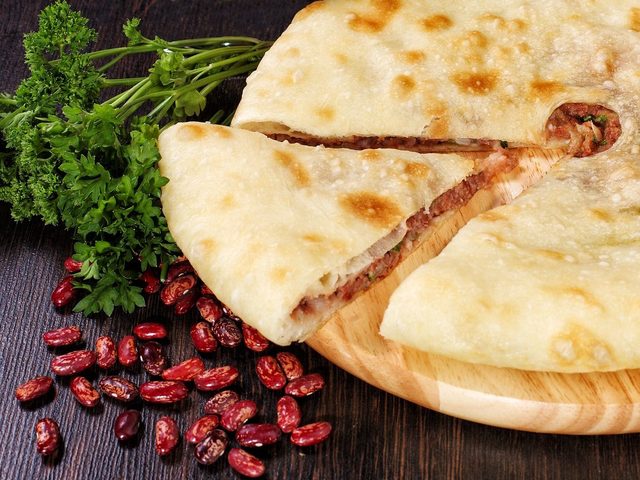 Постная выпечка. Пироги с капустой, картошкой, яблоками, грибами, вишней, вареньем. Рецепты пирогов в духовке и мультиварке