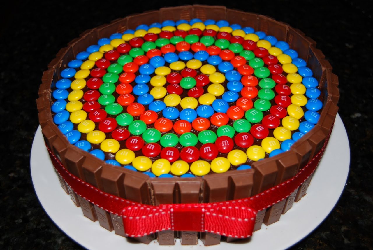 Шоколадный торт с m&m's