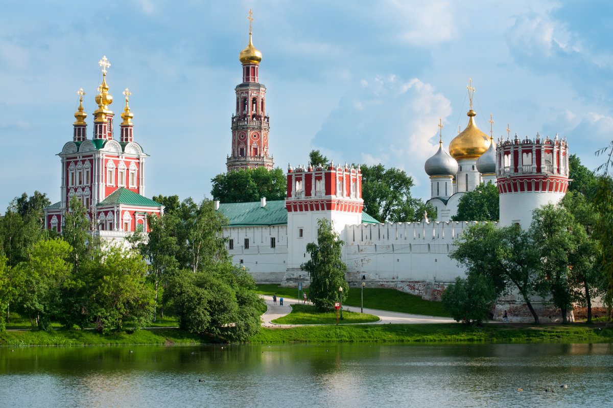 Достопримечательность москвы - новодевичий монастырь