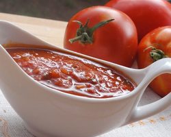 Рецепты вкусной подливы с мясом, рыбой и овощами. Как правильно готовить томатную подливу?