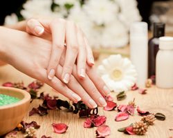Как приготовить маску для кожи рук из масел? В чем польза масла для рук?