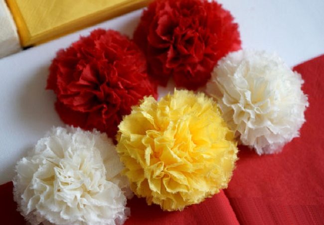 Гвоздики для поздравительной открытки к 9 мая