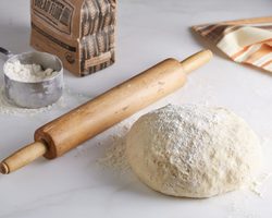 Рецепт постного теста дрожжевого и без дрожжей, песочного, для пельменей и вареников, для пирога и пирожков, для пиццы и жаворонков: описание