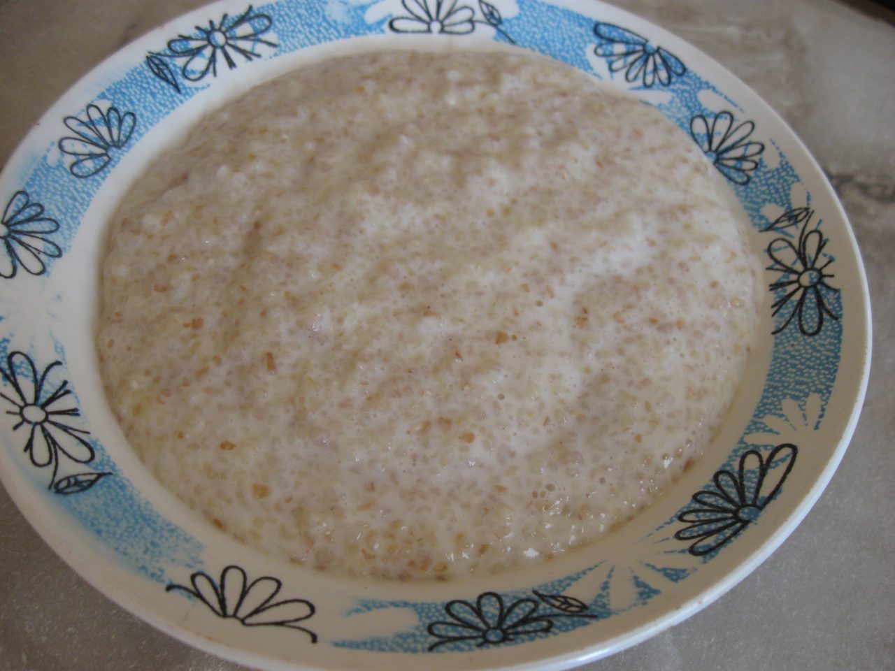 Пшеничная каша на молоке