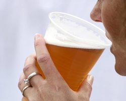 Можно ли пиво при беременности в первом, втором и третьем триместре? Безалкогольное пиво при беременности на ранних и поздних сроках