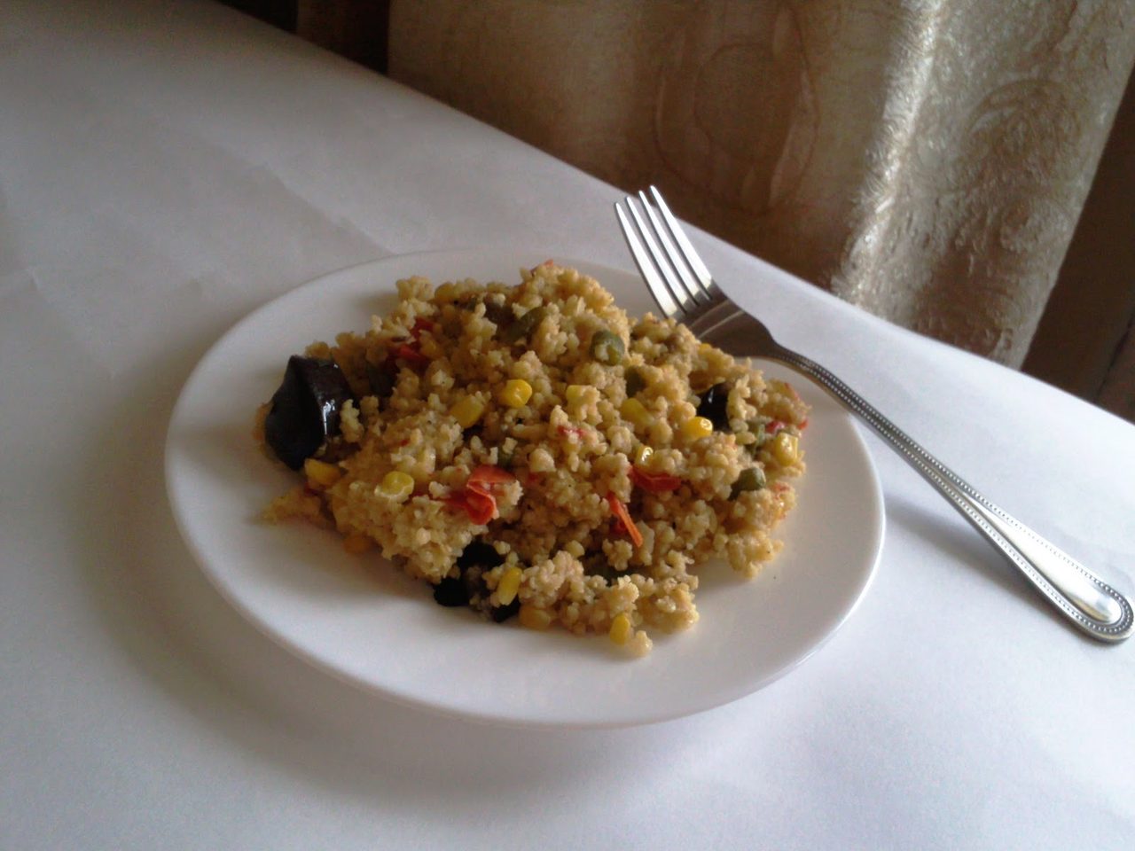 Пшеничная каша с овощами приготовленная в мультиварке