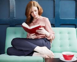 Самые читаемые женщинами книги. Полезные книги для женщин и девушек повышающие самооценку, про отношения с мужчинами
