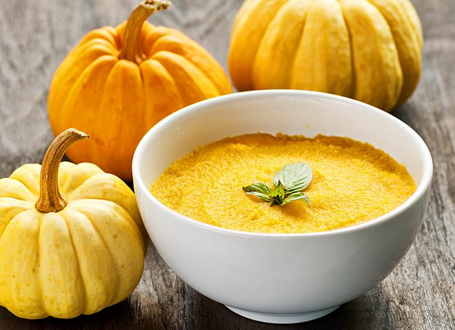 Кукурузная каша с тыквой.