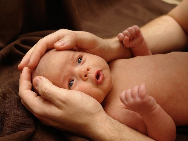 Почему и когда зарастает родничок у ребенка? Размеры родничка у детей в 2, 3, 4 и 5 месяцев