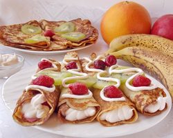 Как приготовить пышные, ажурные, кружевные блины на кефире? Рецепты кукурузных, ржаных, овсяных, гречневых блинов на кефире