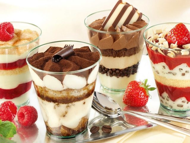 Простые рецепты вкусных быстрых десертов. Приготовление лучших холодных, горячих, шоколадных, детских, летних и итальянских домашних десертов