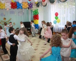 Слова благодарности родителям и воспитателям на выпускном в детском саду в прозе, стихах, СМС. Детские слова благодарности