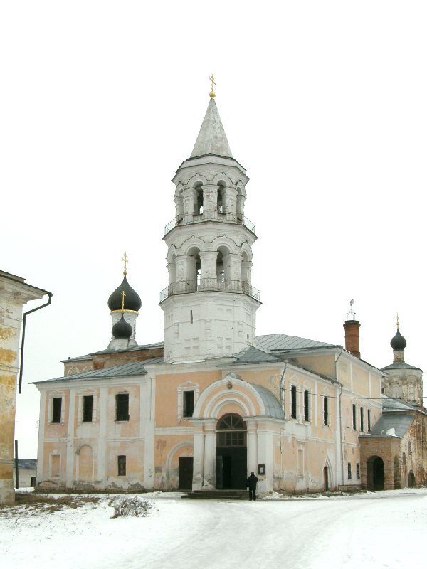 Введенская церковь при монастыре