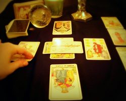Младшие арканы Таро: жезлы, кубки, мечи, пентакли — значение