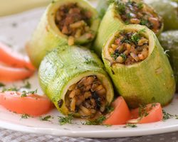 Тушёные кабачки: вкусные рецепты. Как приготовить тушеные кабачки с овощами, мясом, фаршем, курицей, грибами?
