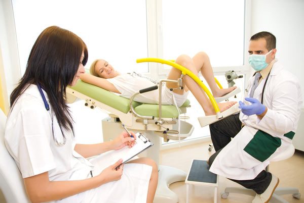 Регулярный осмотр гинеколога - лучшая профилактика гиперплазии