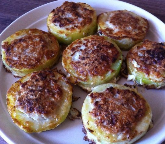 Кабачки в кляре с фаршем