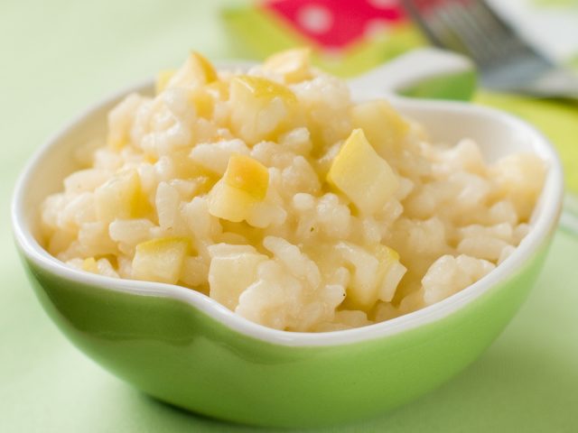 Кабачок и рисовой кашей.