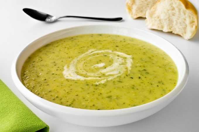 Суп из кабачка с мясом.