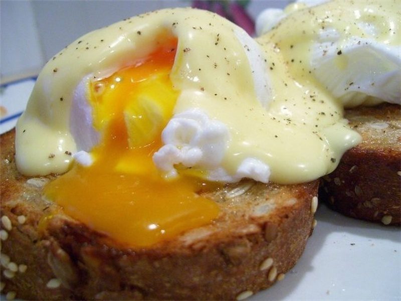 Яйцо пашот - невероятно нежный продукт, который может быть самостоятельным блюдом или чудесно дополнять другие
