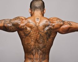 Мужские татуировки на теле и их значение: на спине, на шее сбоку и сзади, на животе, груди, боку, ребрах, лице, в паху, интимных местах, ключице, лопатке, пояснице, позвоночнике, на всю спину. Экскизы для мужских татуировок