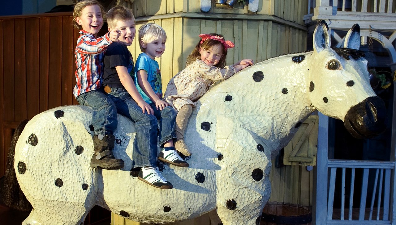 Парк юнибаккен, швеция