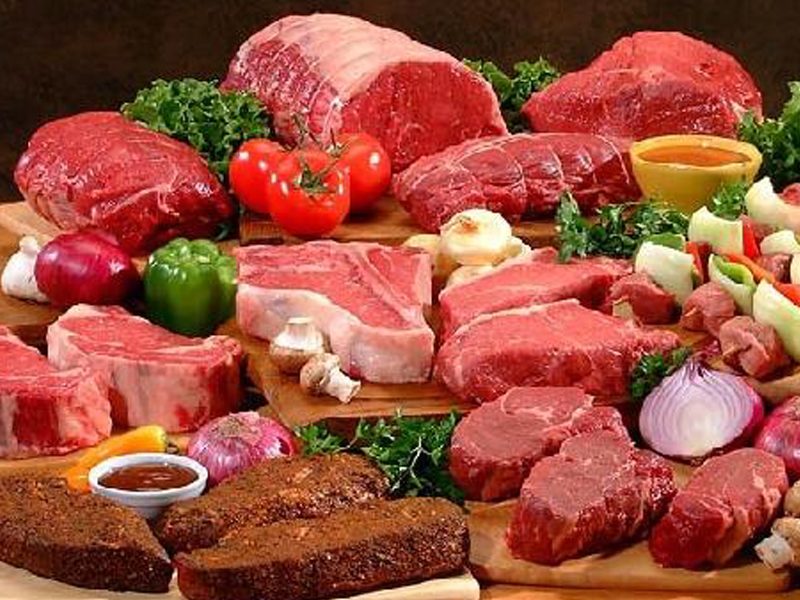 Разные виды мяса перед приготовлением