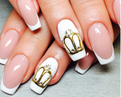 Корона на ногтях: рисунок, из страз, камней, наклейки, литье. Красивый красный, черный, желтый, золотой и белый дизайн маникюра с короной на ногтях: фото