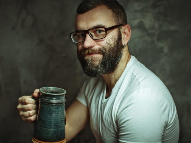 Что лучше выпить: пиво или водку? Что вреднее, калорийнее: пиво или водка?