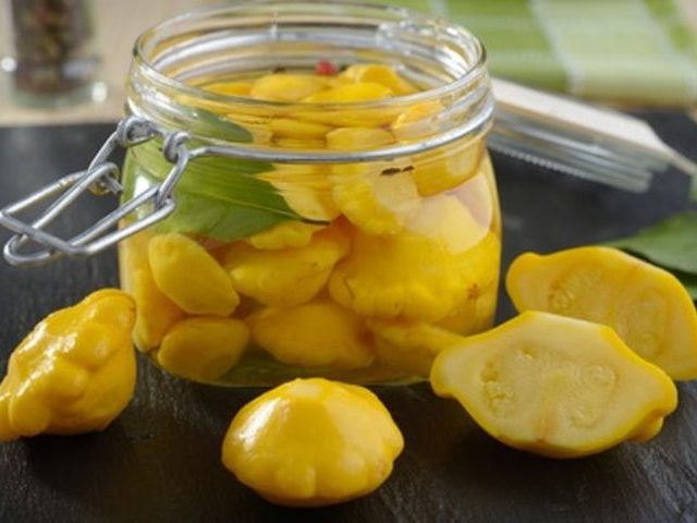 Что можно сделать из патиссонов на зиму? Икра, вкусные салаты, закуски, блюда из патиссонов на зиму: простой рецепт