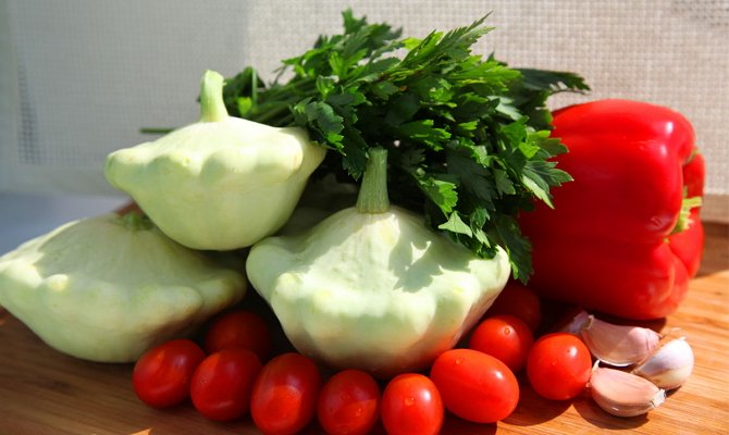 Патиссоны, фаршированные рисом, на зиму